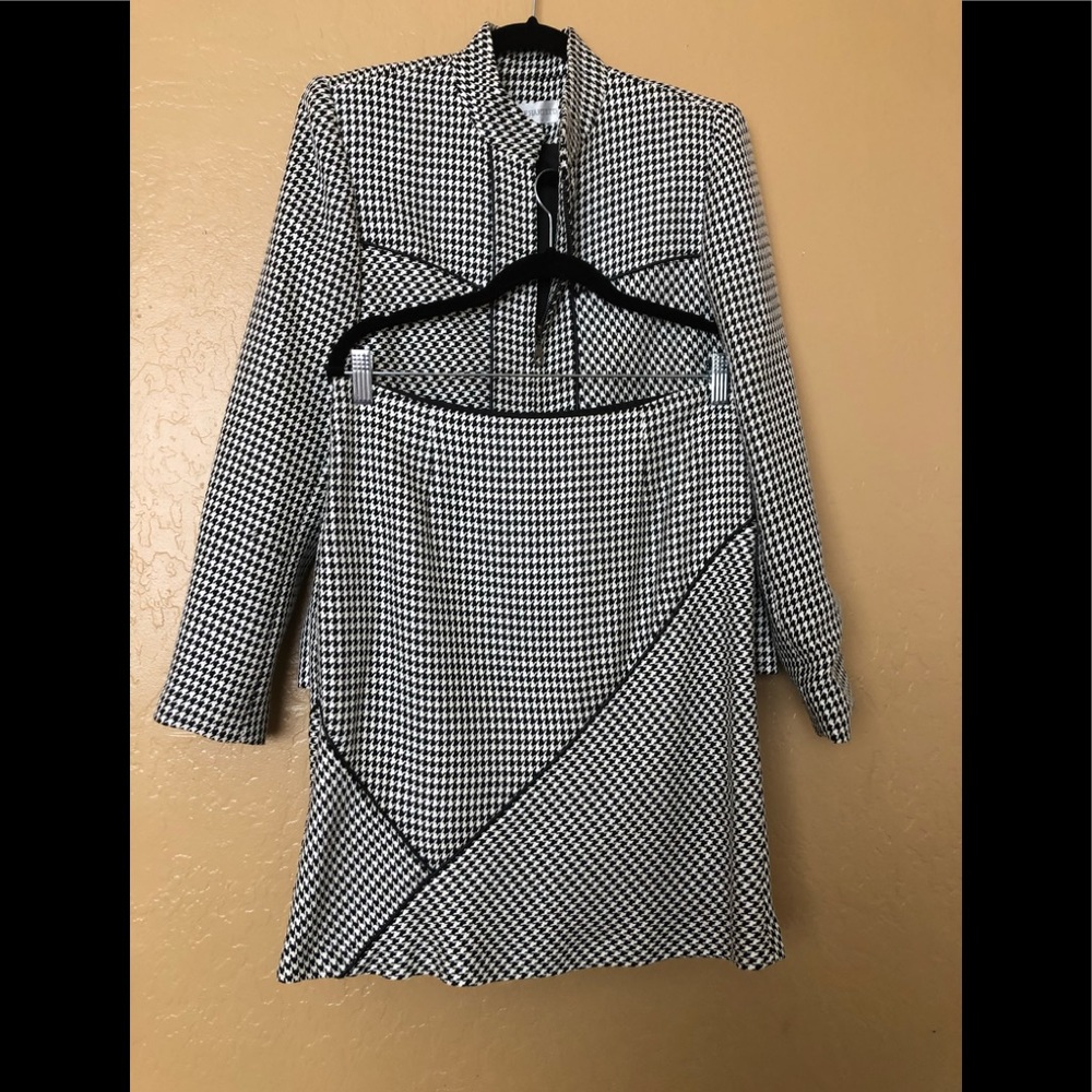 Ilyse Hart LTD jacket coat and skirt pattern black and white